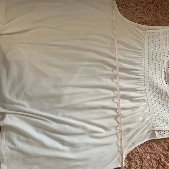Gap White Eyelet Tank – XL | Effortlessly Chic - Picture 6 of 13